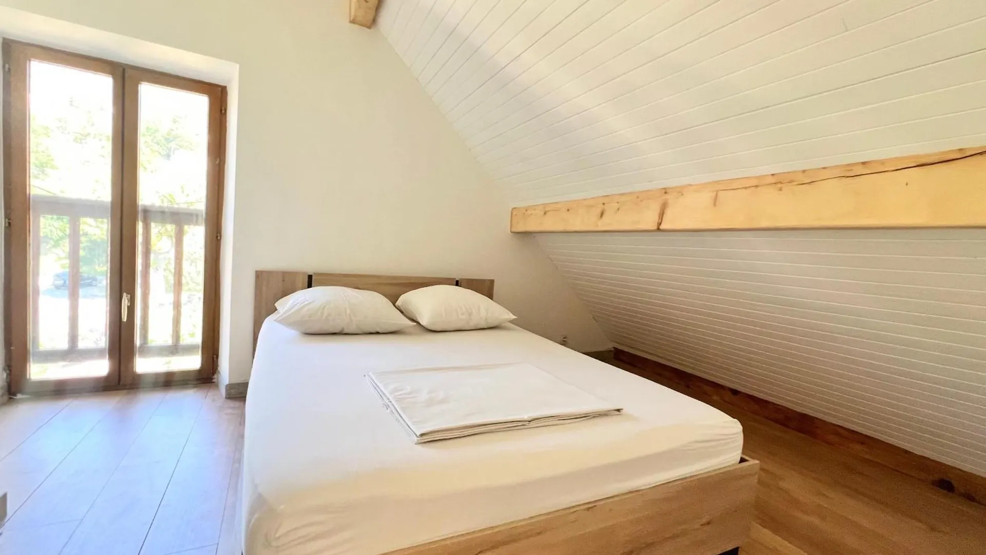 Appartement Centre Ville Embrun 0*,  France